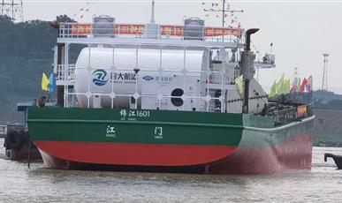 守护绿色珠江，厚普股份参与建造的广东容大航运75艘LNG动力船首船顺利下水
