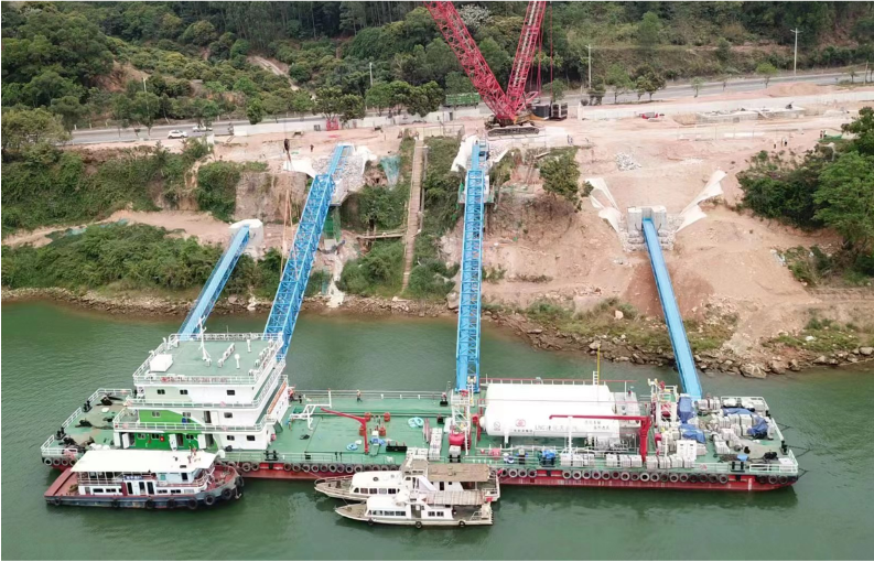 加注-广东能源LNG趸船加注站