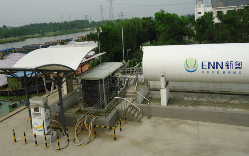 Береговая базовая станция газовой компании «Синьао» на реке Силицао в Чанчжоу